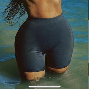 Skims swim mid waist short, gunmetal. Size small